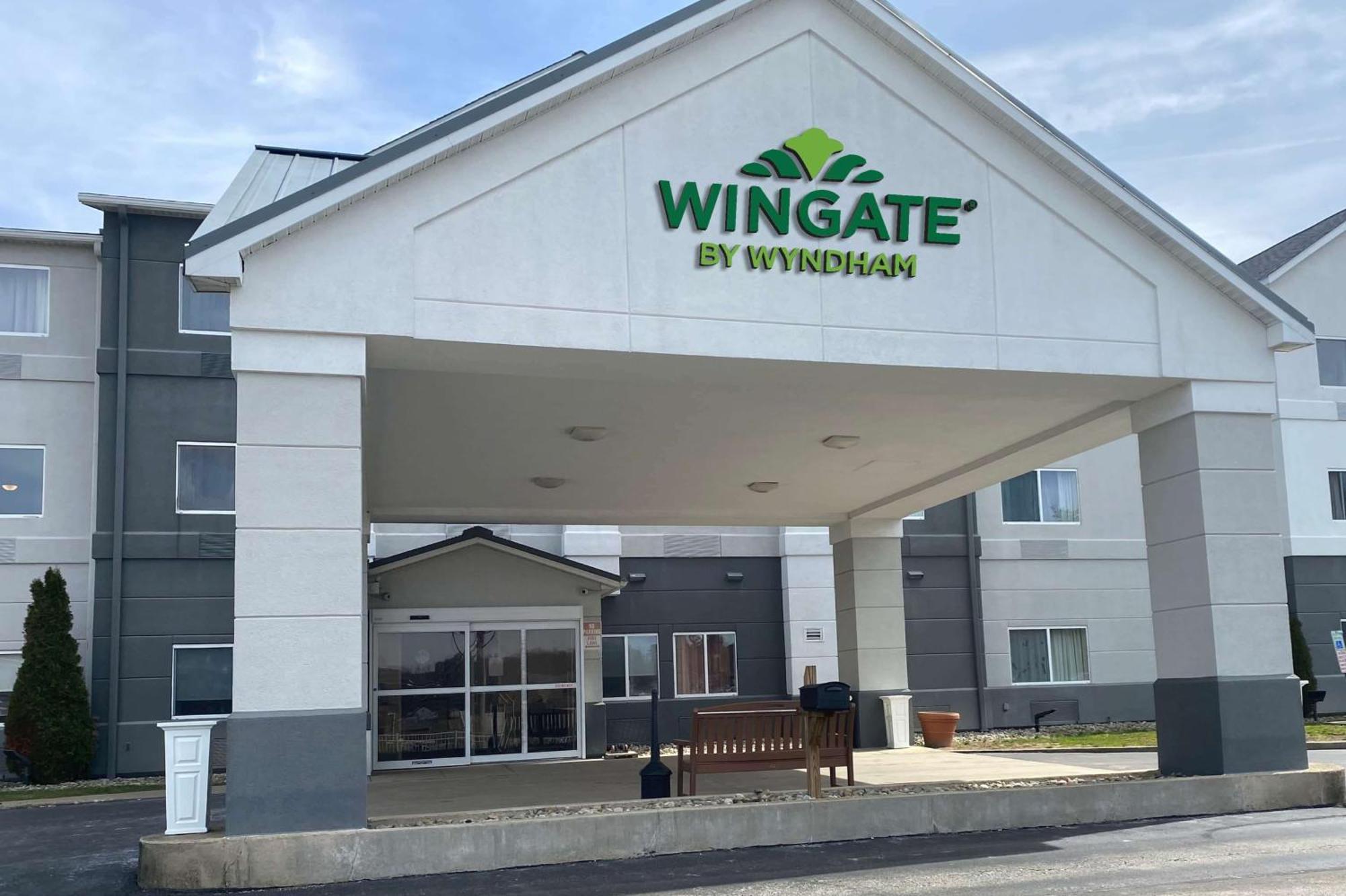 Wingate By Wyndham Uniontown Hotel Exterior foto